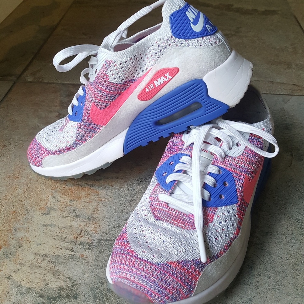Nike Air Max Flyknit sneakers